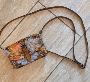 Floral Pattern Crossbody Bag